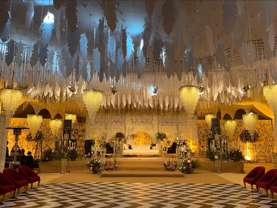 Venue Sourcing & Décor